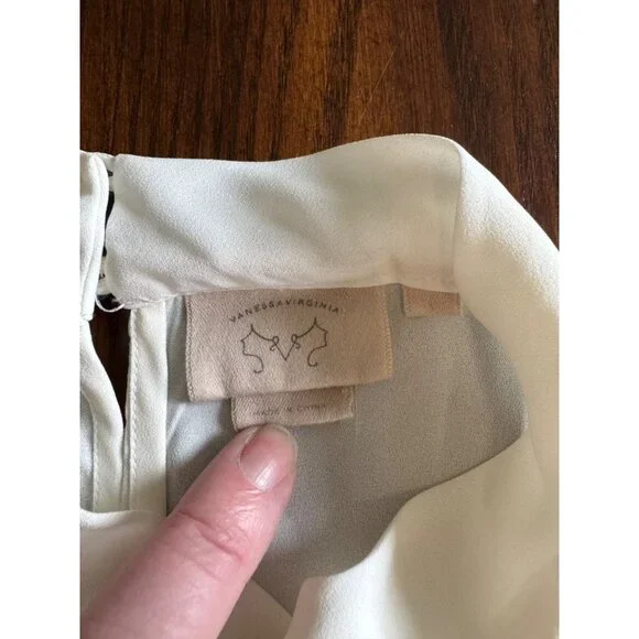 Anthropologie Vanessa Virginia Sheer Ivory Daisy Appliqué Blouse Shirt S - Picture 4 of 9